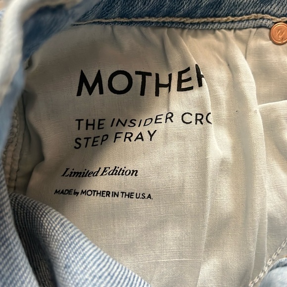 NWT MOTHER The Insider Crop Step Fray Jeans in Limited Edition Size 27 - Picture 9 of 12